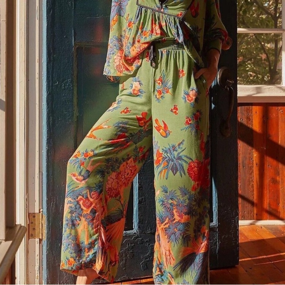 Anthropologie Lively Pajama Pants Floral Printed Green Trouser Pull-on M